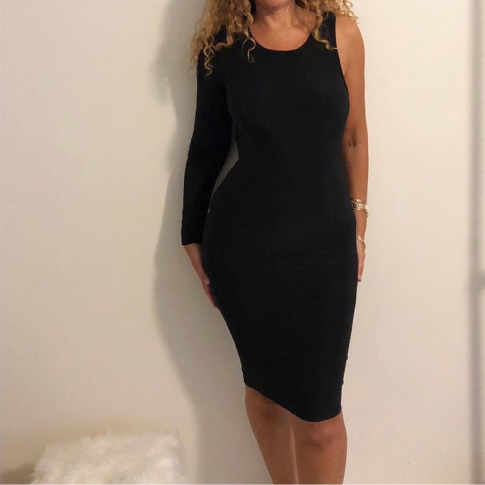 🔥 Sexy Black OneSleeve Backless Bodycon Dress 👗 - Picture 3 of 6